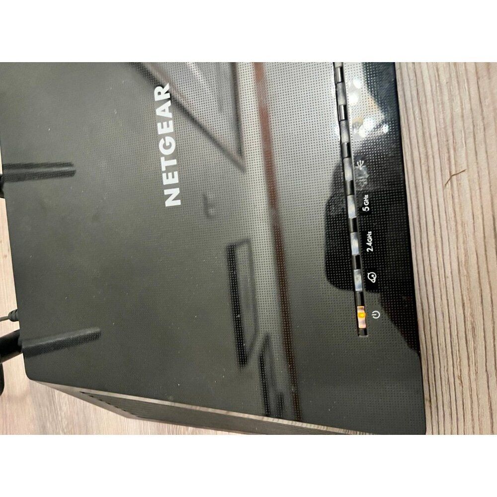 NETGEAR AC1750 Smart WiFi Router Model: R6400v2 internet - Picture 10 of 11